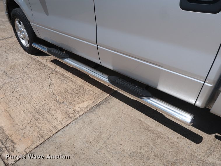 image for item GE9002 2011 Ford F150 XLT SuperCrew pickup truck