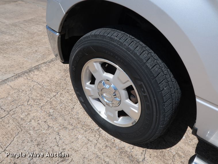 image for item GE9002 2011 Ford F150 XLT SuperCrew pickup truck