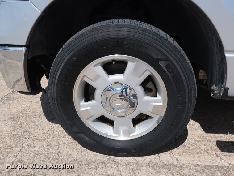 image for item GE9002 2011 Ford F150 XLT SuperCrew pickup truck