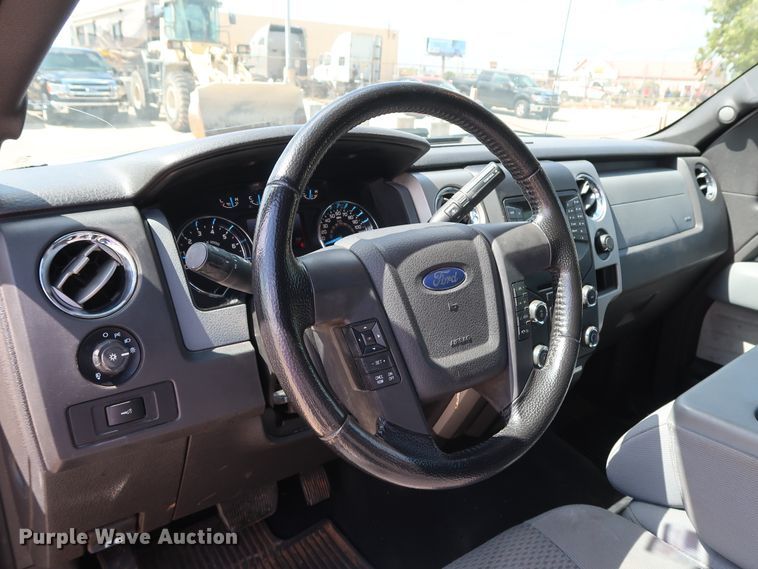 image for item GE9003 2013 Ford F150 XLT SuperCrew pickup truck