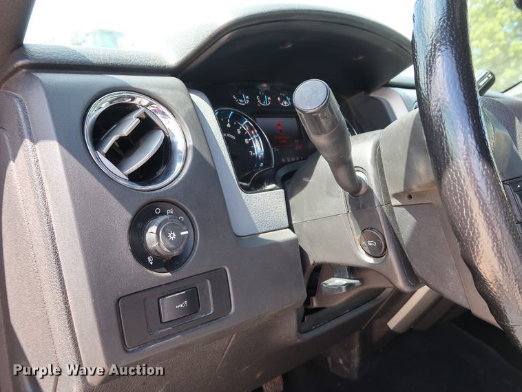 image for item GE9003 2013 Ford F150 XLT SuperCrew pickup truck