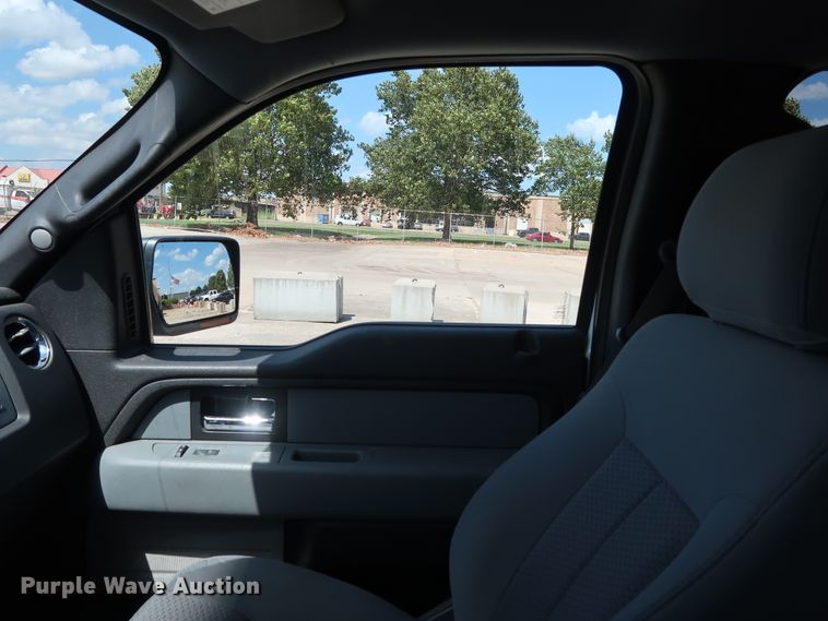 image for item GE9003 2013 Ford F150 XLT SuperCrew pickup truck