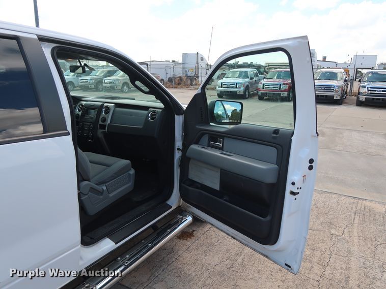 image for item GE9003 2013 Ford F150 XLT SuperCrew pickup truck