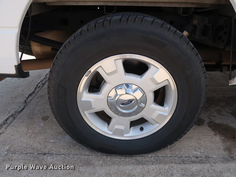 image for item GE9003 2013 Ford F150 XLT SuperCrew pickup truck