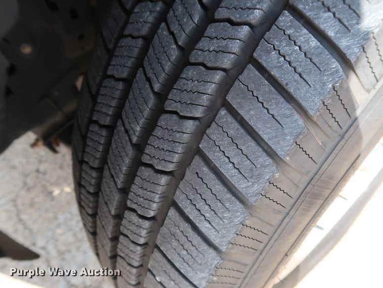 image for item GE9003 2013 Ford F150 XLT SuperCrew pickup truck