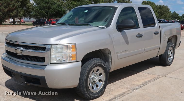 image for item GE9004 2007 Chevrolet Silverado 1500 LS Crew Cab pickup truck