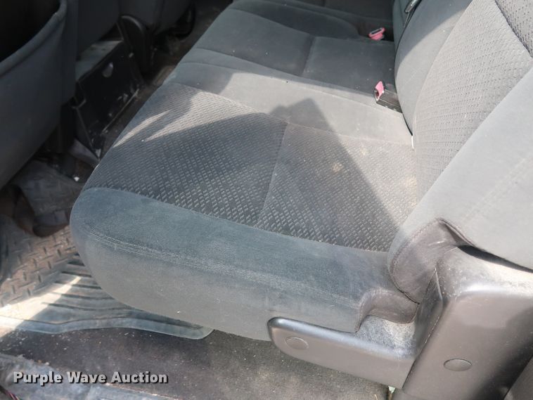 image for item GE9004 2007 Chevrolet Silverado 1500 LS Crew Cab pickup truck