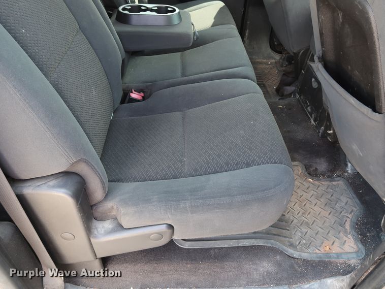 image for item GE9004 2007 Chevrolet Silverado 1500 LS Crew Cab pickup truck