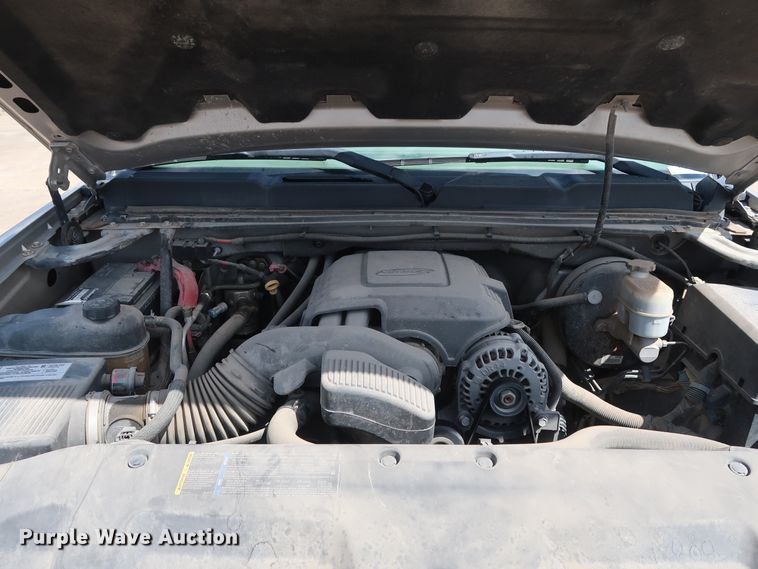 image for item GE9004 2007 Chevrolet Silverado 1500 LS Crew Cab pickup truck