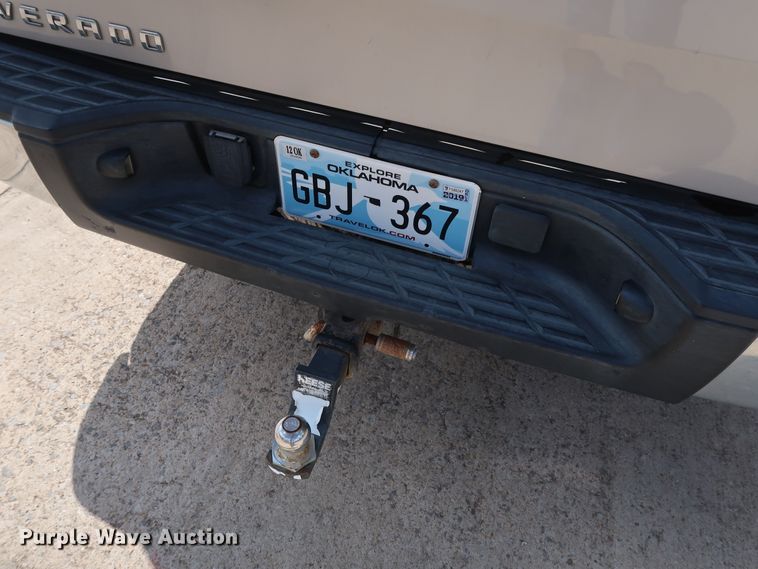 image for item GE9004 2007 Chevrolet Silverado 1500 LS Crew Cab pickup truck