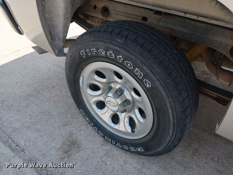 image for item GE9004 2007 Chevrolet Silverado 1500 LS Crew Cab pickup truck