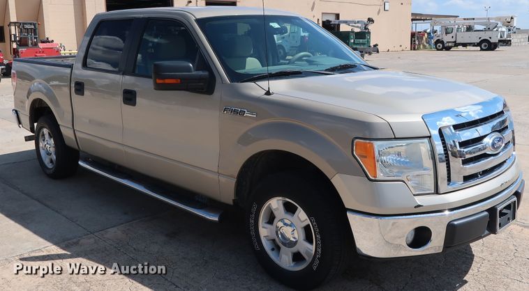 image for item GE9005 2010 Ford F150 XLT SuperCrew pickup truck