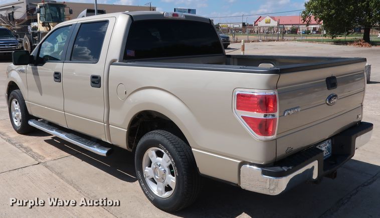 image for item GE9005 2010 Ford F150 XLT SuperCrew pickup truck