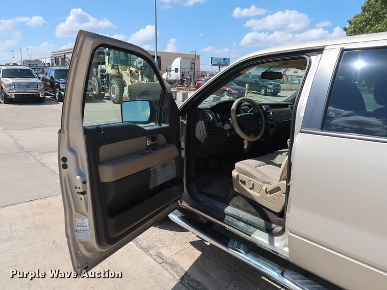 image for item GE9005 2010 Ford F150 XLT SuperCrew pickup truck