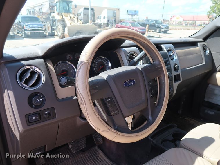 image for item GE9005 2010 Ford F150 XLT SuperCrew pickup truck