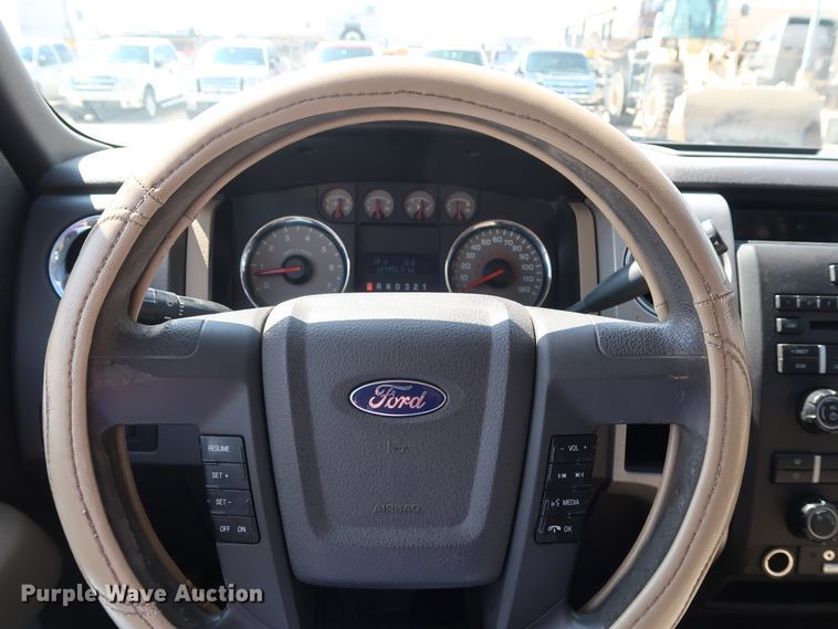 image for item GE9005 2010 Ford F150 XLT SuperCrew pickup truck