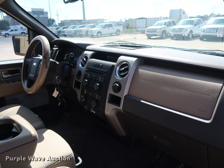 image for item GE9005 2010 Ford F150 XLT SuperCrew pickup truck