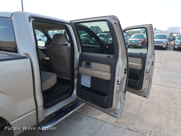 image for item GE9005 2010 Ford F150 XLT SuperCrew pickup truck