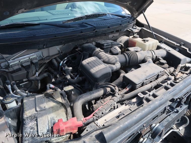 image for item GE9005 2010 Ford F150 XLT SuperCrew pickup truck