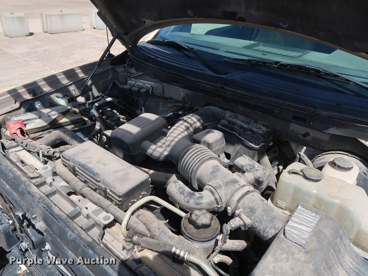 image for item GE9005 2010 Ford F150 XLT SuperCrew pickup truck