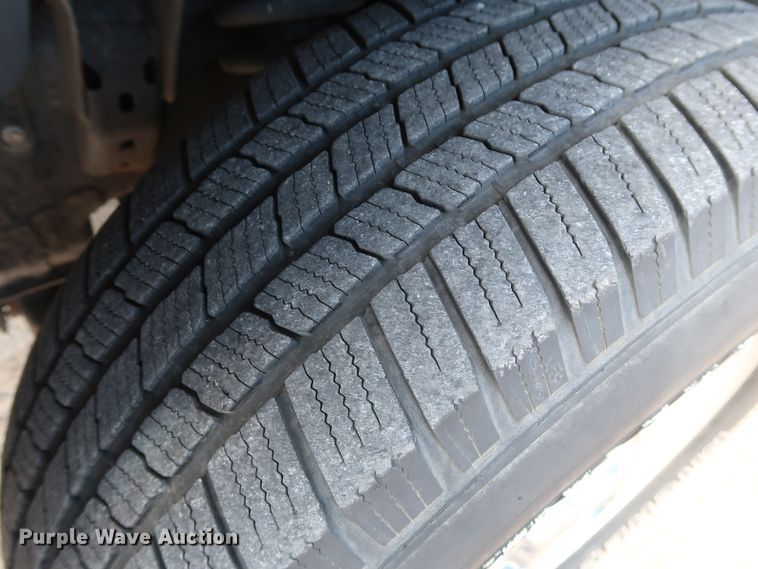 image for item GE9005 2010 Ford F150 XLT SuperCrew pickup truck