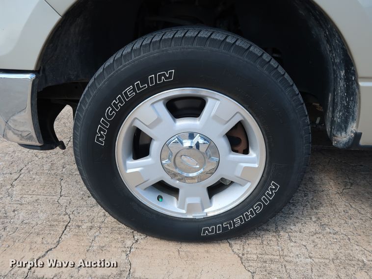 image for item GE9005 2010 Ford F150 XLT SuperCrew pickup truck