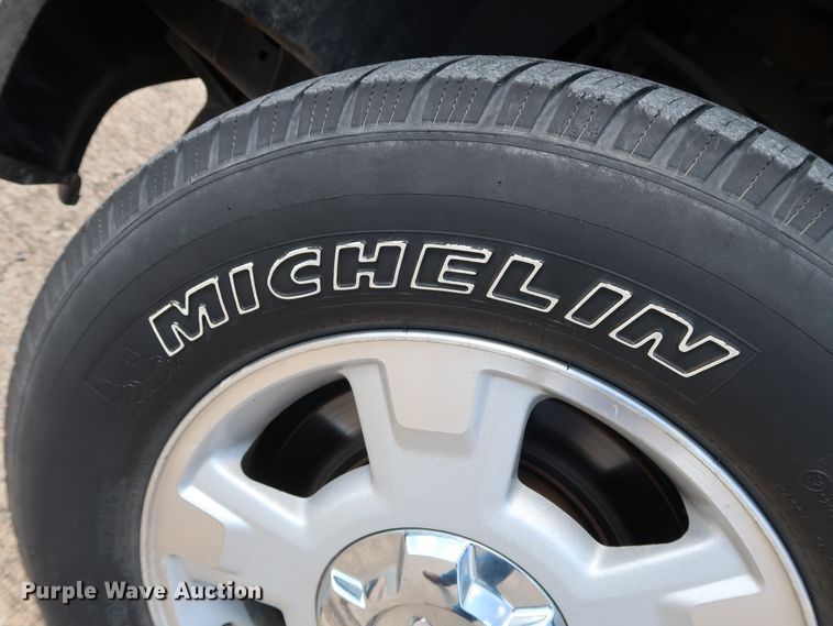 image for item GE9005 2010 Ford F150 XLT SuperCrew pickup truck