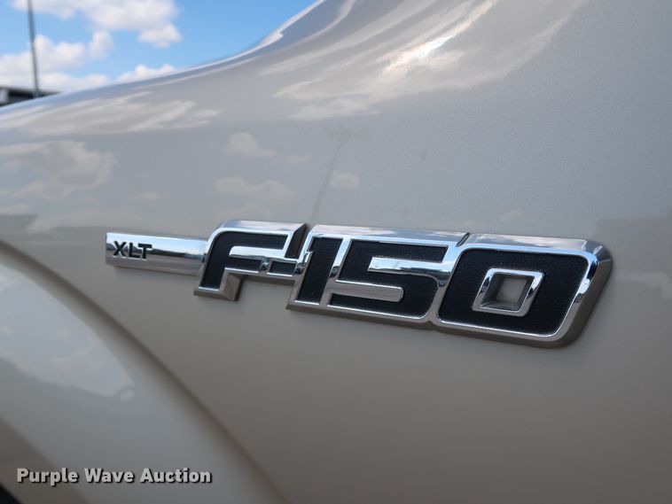 image for item GE9005 2010 Ford F150 XLT SuperCrew pickup truck