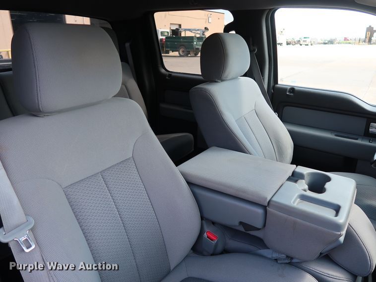 image for item GE9006 2013 Ford F150 XLT SuperCrew pickup truck