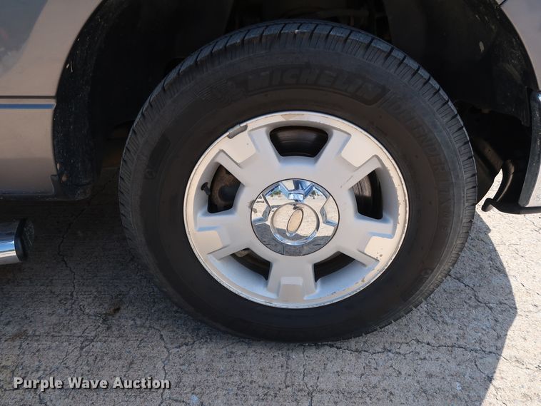 image for item GE9006 2013 Ford F150 XLT SuperCrew pickup truck