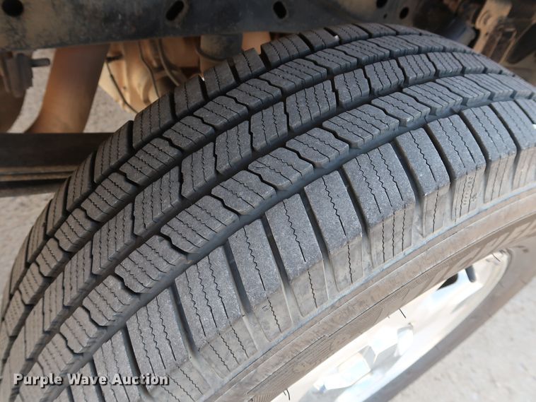 image for item GE9006 2013 Ford F150 XLT SuperCrew pickup truck