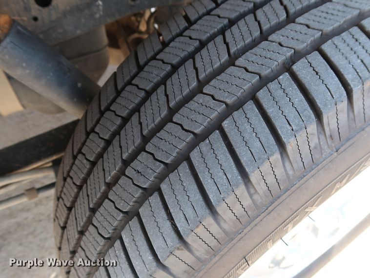 image for item GE9006 2013 Ford F150 XLT SuperCrew pickup truck