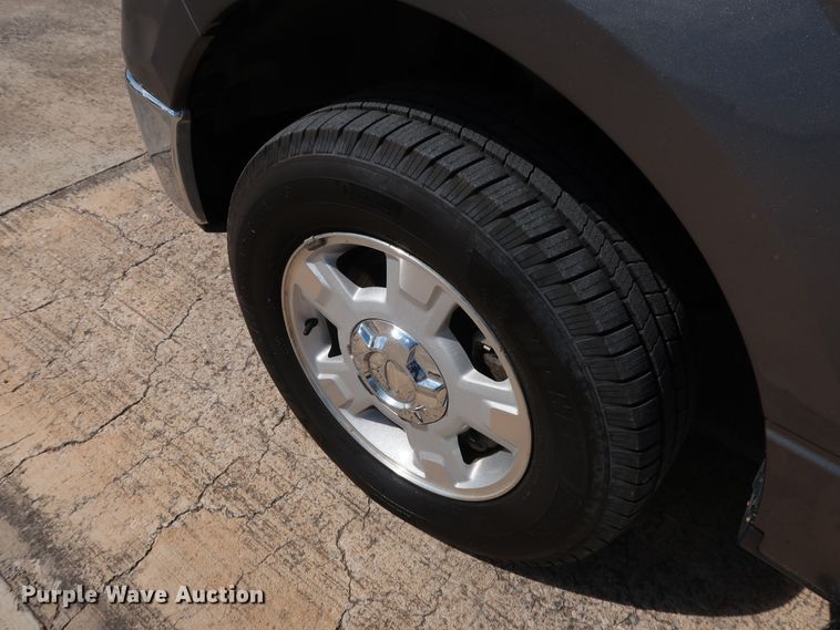 image for item GE9006 2013 Ford F150 XLT SuperCrew pickup truck