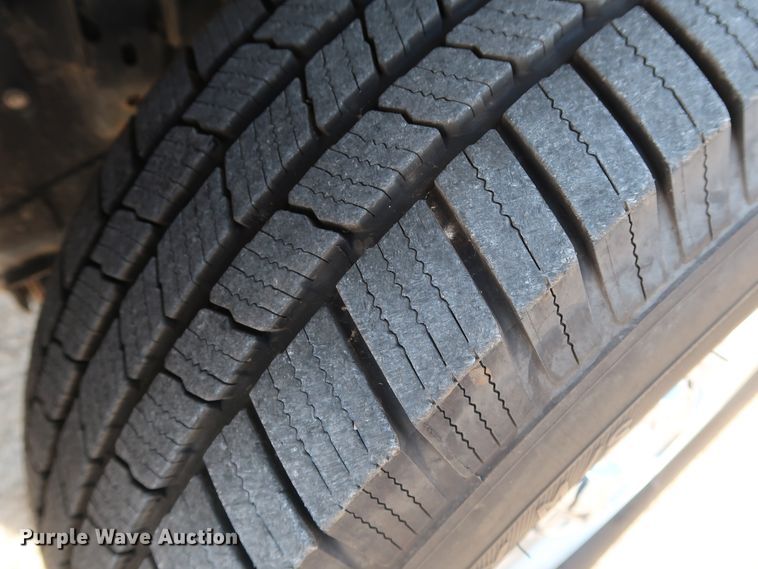 image for item GE9006 2013 Ford F150 XLT SuperCrew pickup truck