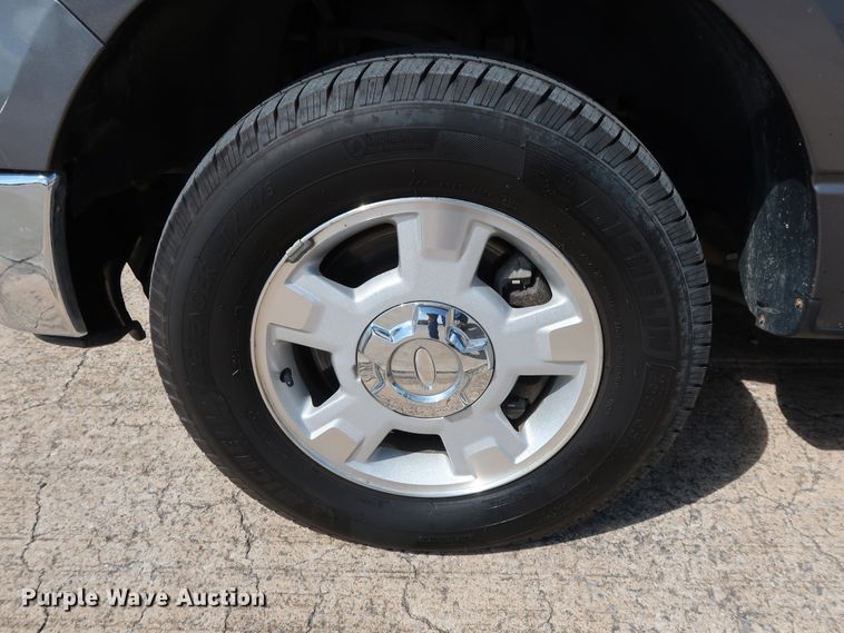 image for item GE9006 2013 Ford F150 XLT SuperCrew pickup truck