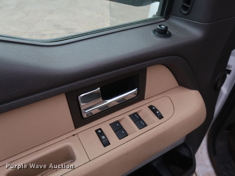 image for item GE9007 2013 Ford F150 XLT SuperCrew pickup truck