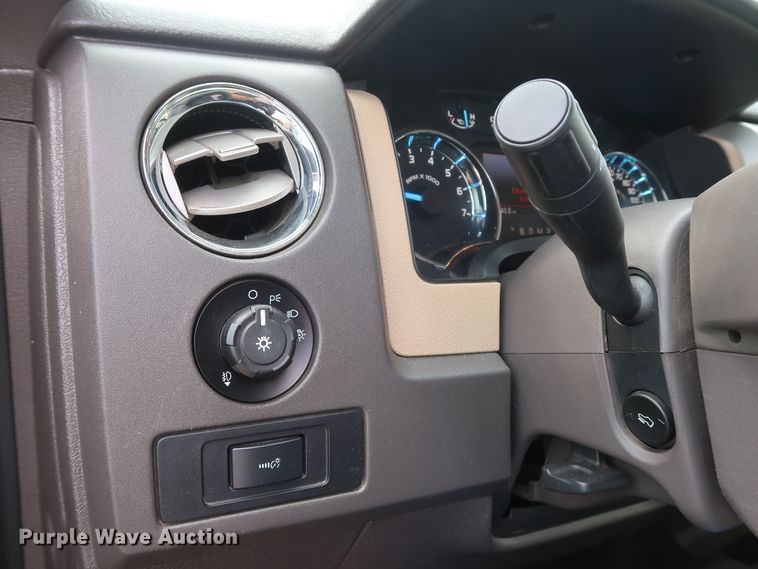 image for item GE9007 2013 Ford F150 XLT SuperCrew pickup truck