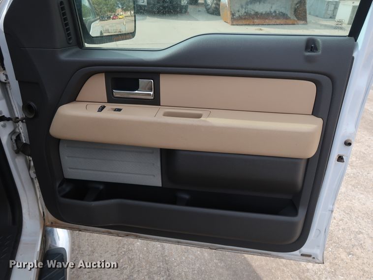 image for item GE9007 2013 Ford F150 XLT SuperCrew pickup truck