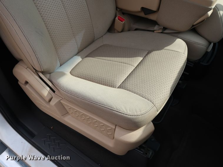 image for item GE9007 2013 Ford F150 XLT SuperCrew pickup truck