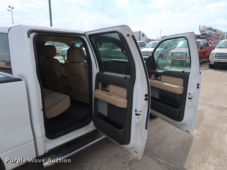 image for item GE9007 2013 Ford F150 XLT SuperCrew pickup truck