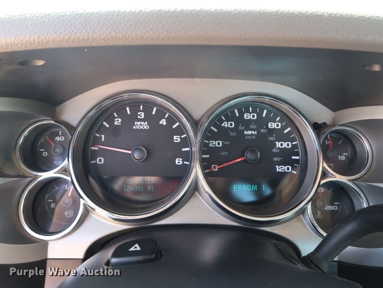 image for item GE9008 2007 Chevrolet Silverado 2500 pickup truck