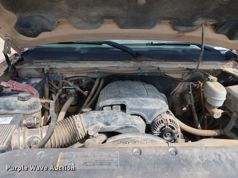 image for item GE9008 2007 Chevrolet Silverado 2500 pickup truck