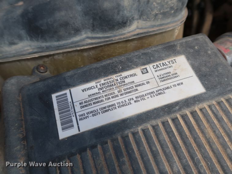 image for item GE9008 2007 Chevrolet Silverado 2500 pickup truck