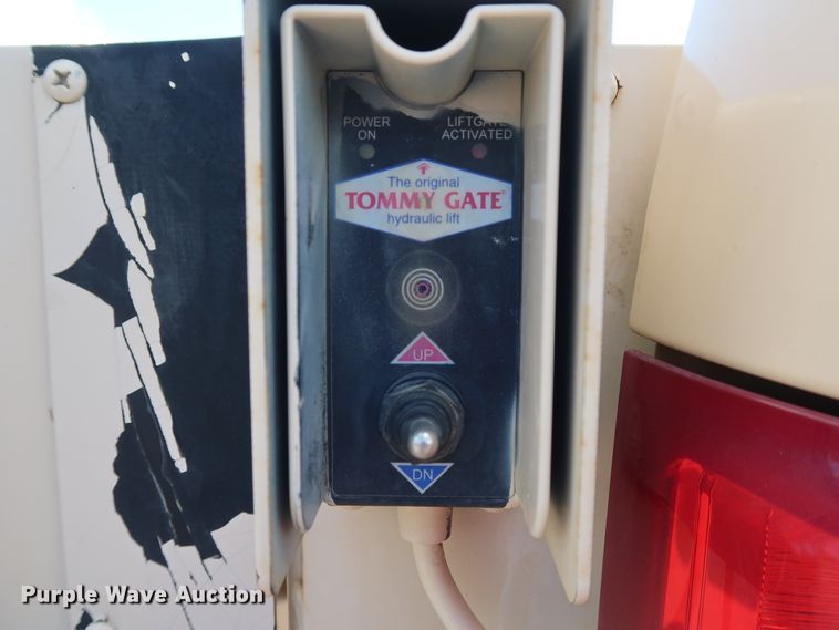 image for item GE9008 2007 Chevrolet Silverado 2500 pickup truck