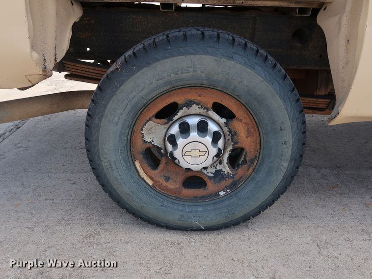 image for item GE9008 2007 Chevrolet Silverado 2500 pickup truck