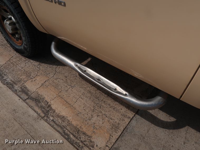 image for item GE9008 2007 Chevrolet Silverado 2500 pickup truck