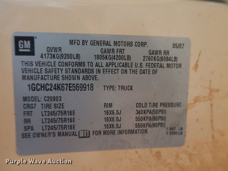 image for item GE9008 2007 Chevrolet Silverado 2500 pickup truck