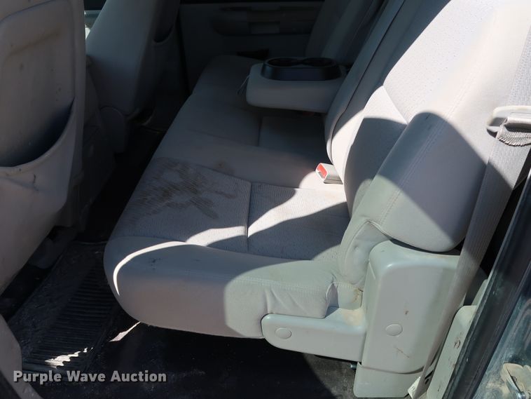 image for item GE9009 2011 Chevrolet Silverado 1500 Crew Cab pickup truck