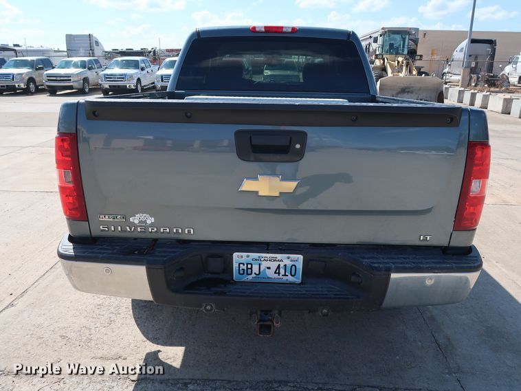 image for item GE9009 2011 Chevrolet Silverado 1500 Crew Cab pickup truck