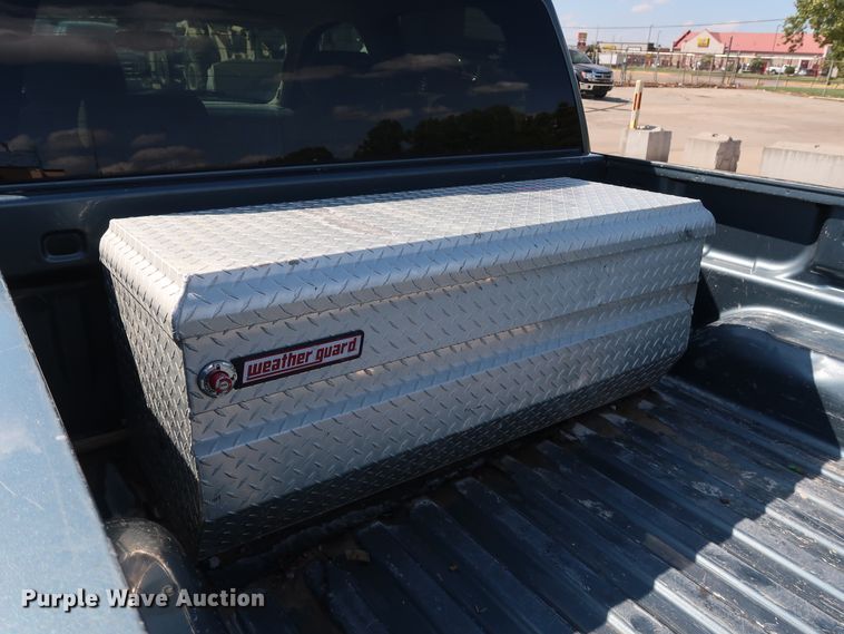 image for item GE9009 2011 Chevrolet Silverado 1500 Crew Cab pickup truck